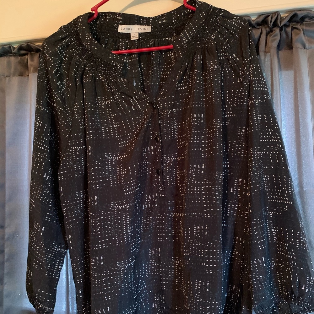 Blouse- perfect for work or dressing up jeans